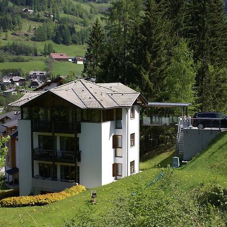 Appartement Haus Im Turm à Bad Kleinkirchheim Extérieur photo